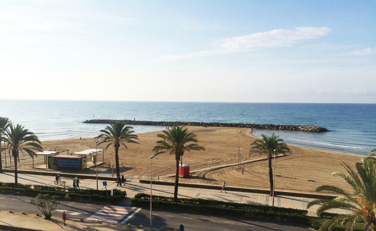 Espectacular ático dúplex con vistas al mar Cunit Esterno foto